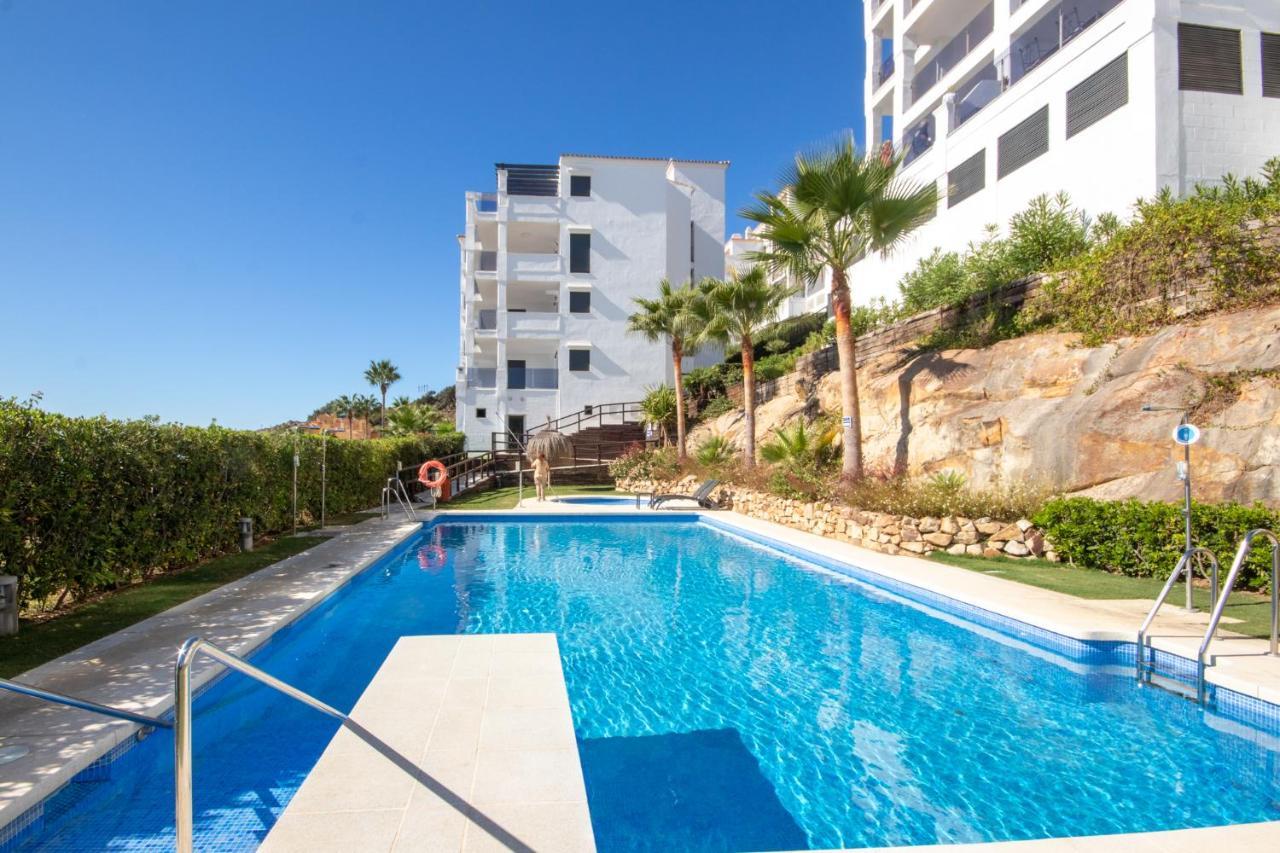 Luxury 2 Bedrooms Apt With Seaview Blue Suite 4104 Manilva Esterno foto